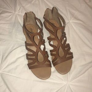 Wedge sandals.